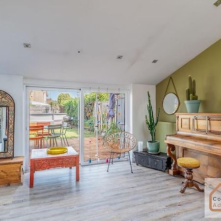 Maison A Lyon Parilly Avec Piscine, Jardin, Parking Prive & Proche Eurexpo Vénissieux المظهر الخارجي الصورة