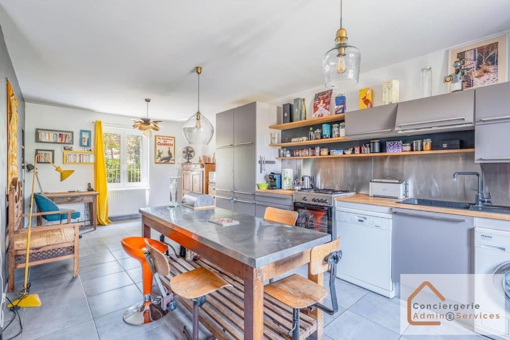 Maison A Lyon Parilly Avec Piscine, Jardin, Parking Prive & Proche Eurexpo Vénissieux المظهر الخارجي الصورة